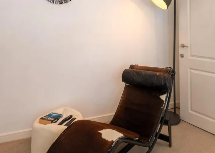 بيت للعطل Cozy Glam Patchway Garden House Sleep 9 Mid-long Term Welcome *