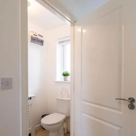 Дом отдыха Cozy Glam Patchway Garden House Sleep 9 Mid-long Term Welcome *