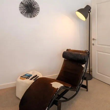 Ferienhaus Cozy Glam Patchway Garden House Sleep 9 Mid-long Term Welcome *