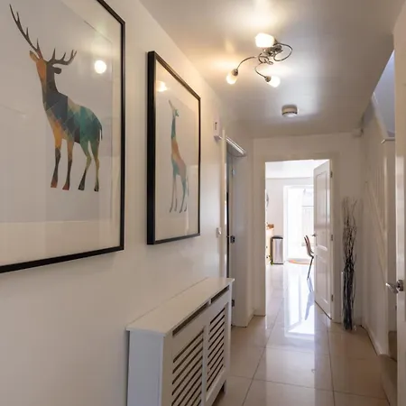 Cozy Glam Patchway Garden House Sleep 9 Mid-long Term Welcome Ferienhaus Bristol