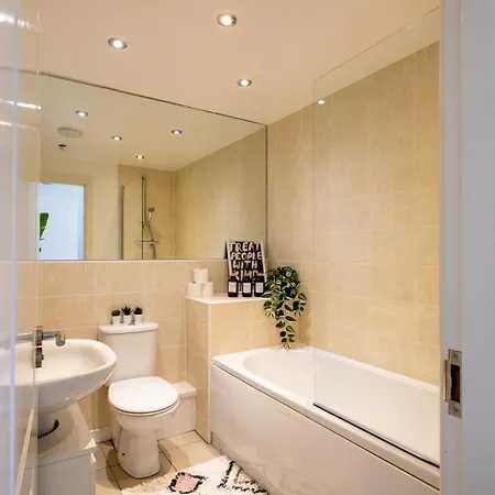 Ferienhaus Cozy Glam Patchway Garden House Sleep 9 Mid-long Term Welcome