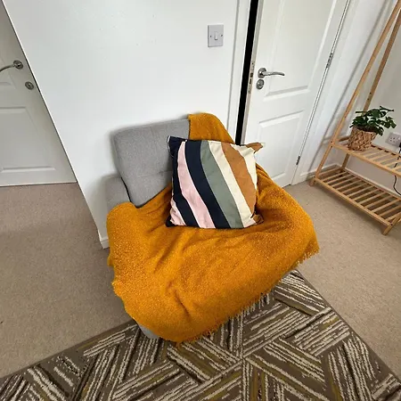 Cozy Glam Patchway Garden House Sleep 9 Mid-long Term Welcome * Bristol
