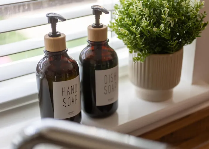 Cozy Glam Patchway Garden House Sleep 9 Mid-long Term Welcome