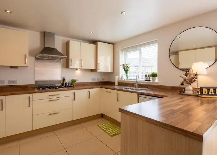 Vakantiehuis Cozy Glam Patchway Garden House Sleep 9 Mid-long Term Welcome *