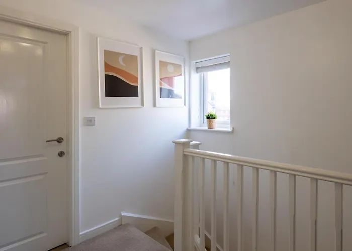 Casa de Férias Cozy Glam Patchway Garden House Sleep 9 Mid-long Term Welcome Bristol