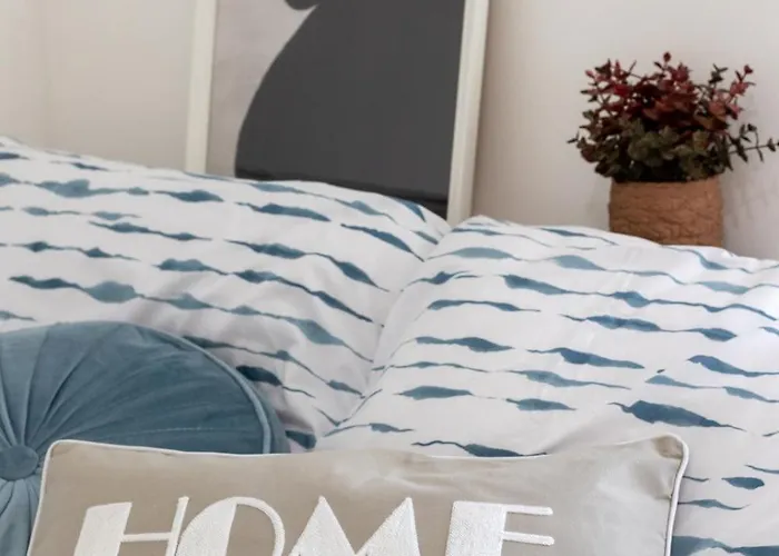 Cozy Glam Patchway Garden House Sleep 9 Mid-long Term Welcome * Bristol