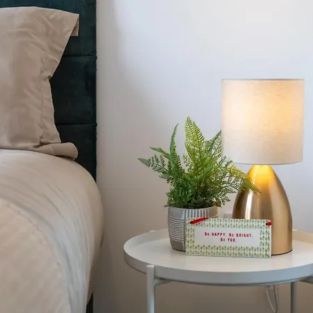 Cozy Glam Patchway Garden House Sleep 9 Mid-long Term Welcome * Bristol