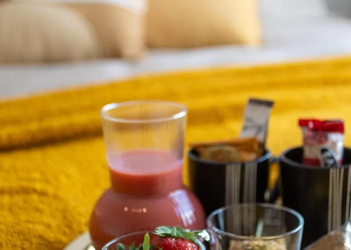 Cozy Glam Patchway Garden House Sleep 9 Mid-long Term Welcome Bristol