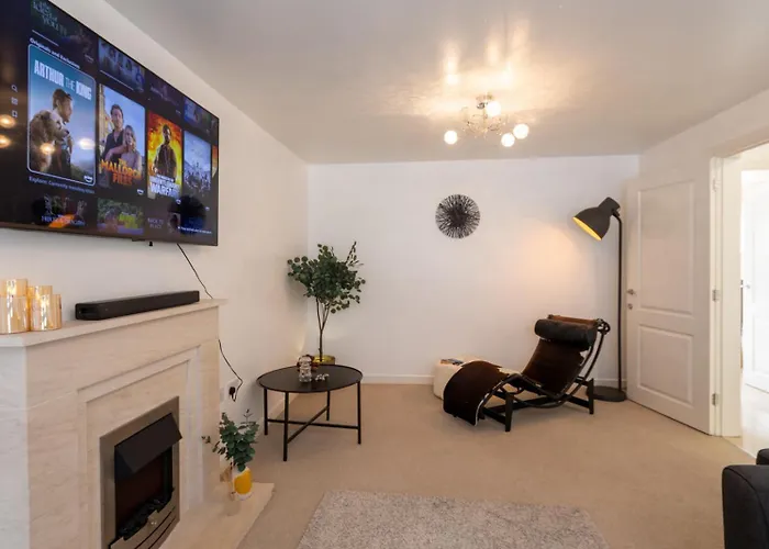 Cozy Glam Patchway Garden House Sleep 9 Mid-long Term Welcome